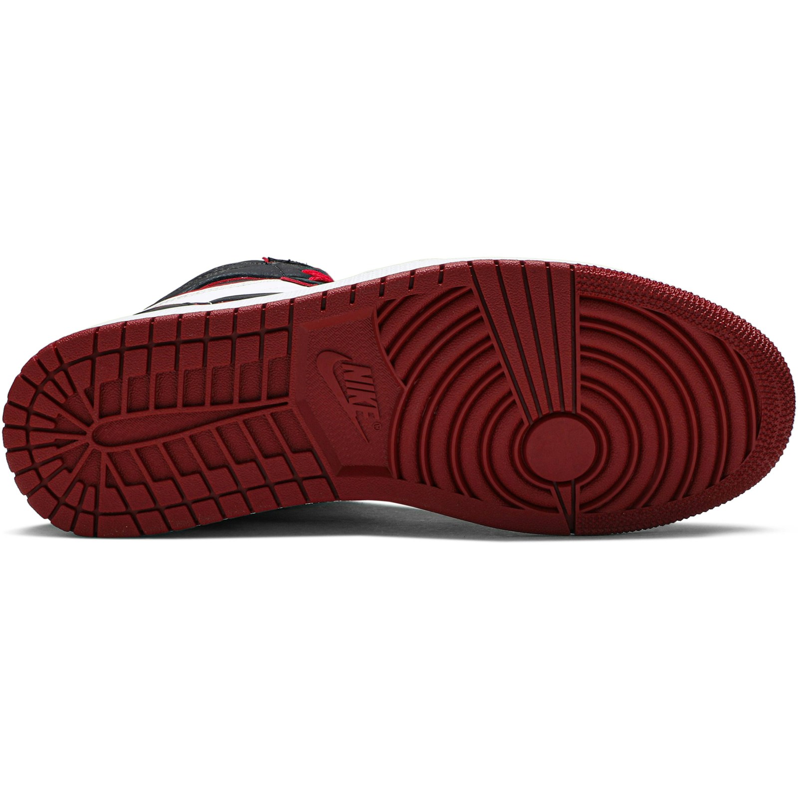 air_jordan_1_retro_high_og__bloodline__555088_062_3_77035.jpeg