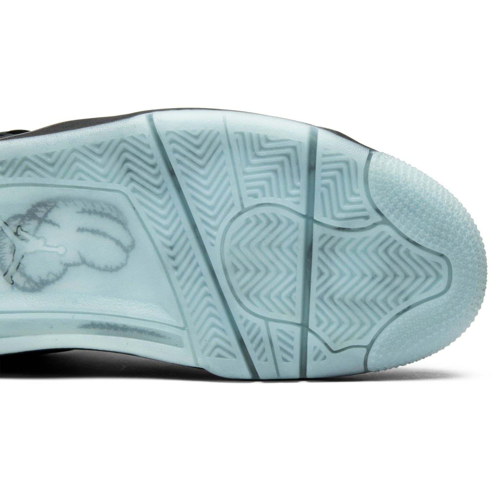 kaws_x_air_jordan_4_retro__black__930155_001_4_73024.jpeg